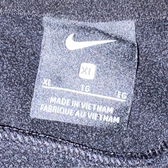 Nike Black Pullover Hoodie with Embroidered 72 - Picture 4 of 5
